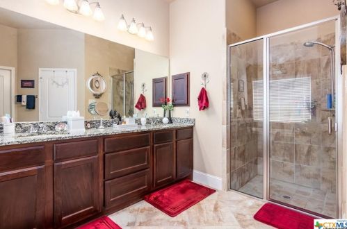 2147 Pioneer Pass, Seguin TX 78155-4456 exterior