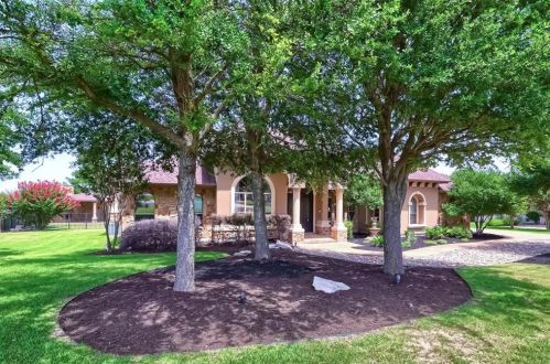 138 Walnut Tree Loop, Georgetown, TX 78633-2031