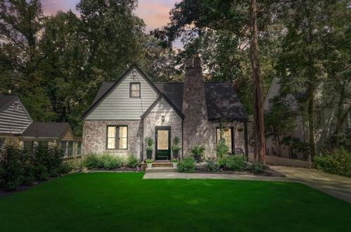 166 Lindbergh Dr, Atlanta GA  30305-3729 exterior
