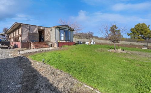 451 Lake Park Dr, Sites, CA 95979-9519