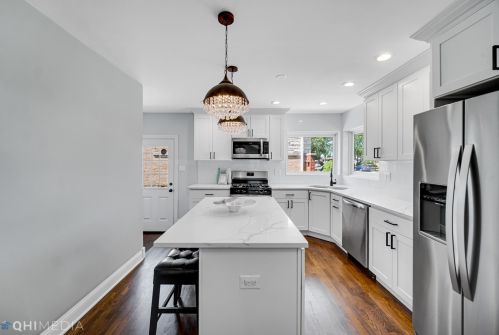 8632 Olcott Ave, Niles IL  60714-2022 exterior