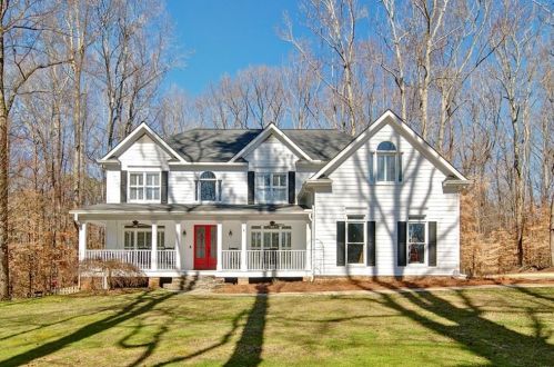 230 Allendale Dr, Holly Springs, GA 30115-7520