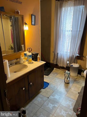 15 Howard Ave, Lancaster PA  17602-3603 exterior