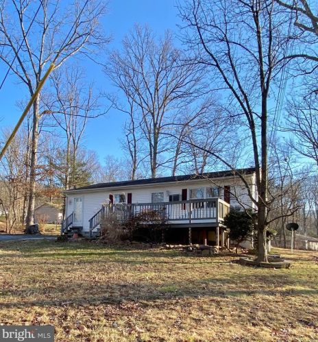 132 Whippoorwill Ln, Harpers Ferry, WV 25425-5824