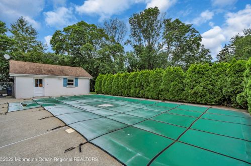 232 Cold Indian Spg Rd, Tinton Falls NJ 07712-3224 exterior