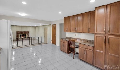 41 Meredith Rd, Piscataway NJ  08854-5419 exterior