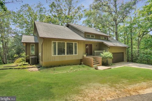 2024 Huntcliff Dr, Gambrills, MD 21054-2027