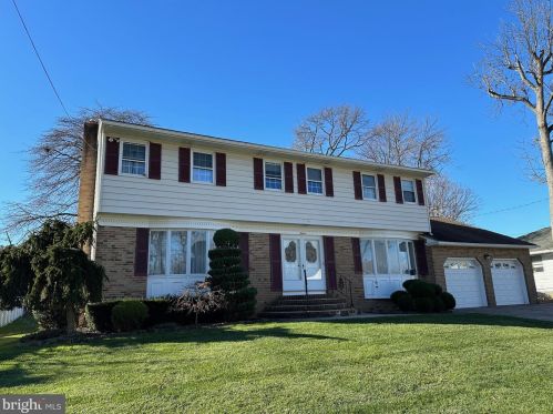 7 Beverly Pl, Trenton, NJ 08619-1511