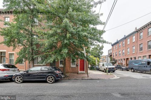 614 21st St, Philadelphia PA  19130-3232 exterior