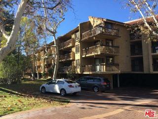 3481 Stancrest Dr, Glendale CA  91208-1353 exterior