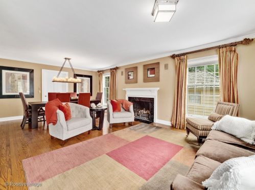 115 Madison St, Oak Brook, IL 60521-3219