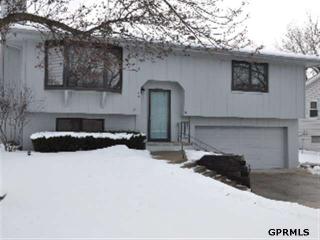 4911 Robin Dr, Omaha, NE 68157-2551