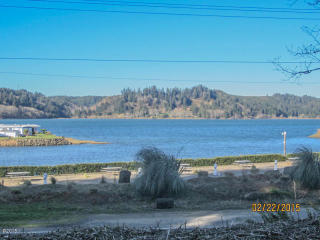 725 Alsea Hwy, Waldport OR  97394-9743 exterior