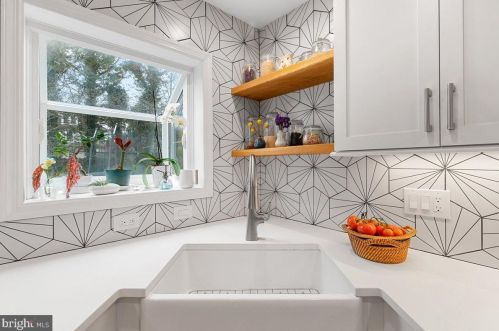 29 Cedar Ln, Princeton NJ  08540-5308 exterior