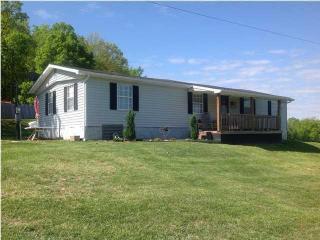 85 Winston Ln, Ringgold, GA 30736-8922