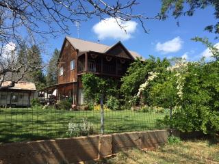 24515 Foresthill Rd, Michigan Bluff, CA 95631-9222