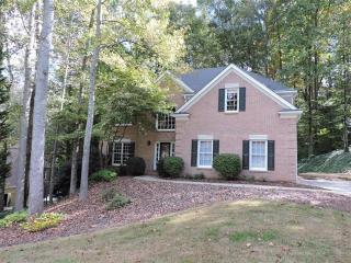 5372 Thornapple Ln, Acworth, GA 30101-7895