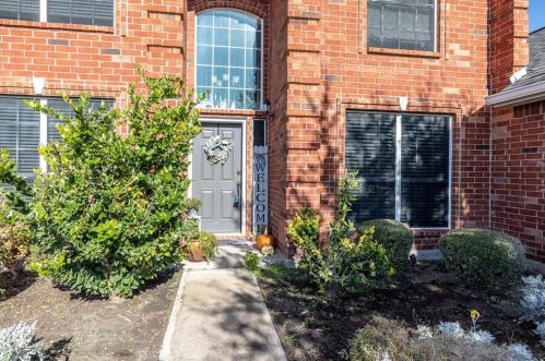 100 Dublin Cir, Waxahachie, TX 75165-4803