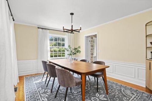46 Pine Hill Ave, Norwalk CT  06855-2810 exterior