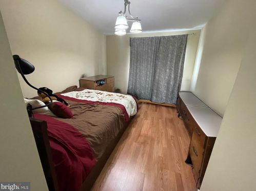 1316 Dickinson St, Philadelphia, PA 19147-6221