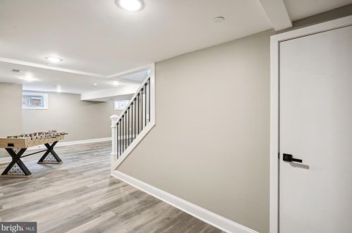 6615 Gude Ave, Silver Spring MD 20912-4827 exterior