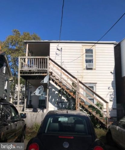 1309 Berryhill St, Harrisburg, PA 17104-2230