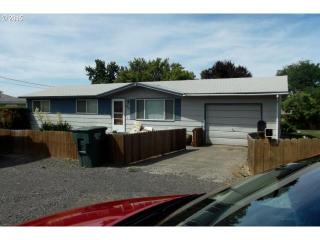 813 13th St, Cayuse, OR 97801-3231