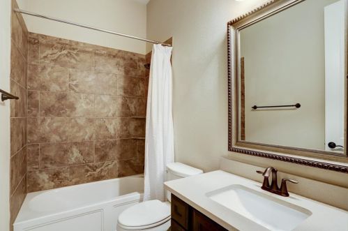 20215 Bristol Blf Ln, Richmond TX 77407-1507 exterior