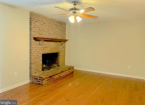 1837 Underwood Rd, Gambrills, MD 21054-1829
