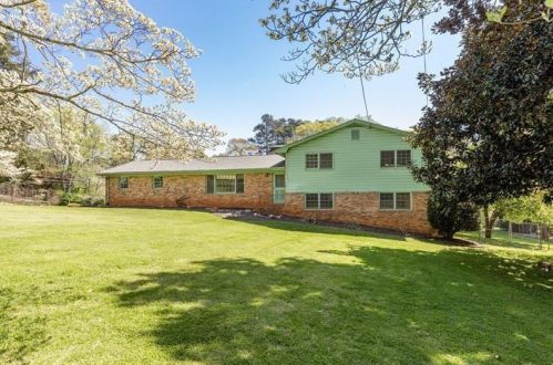 1756 Smithwood Dr, Marietta, GA 30062-2713