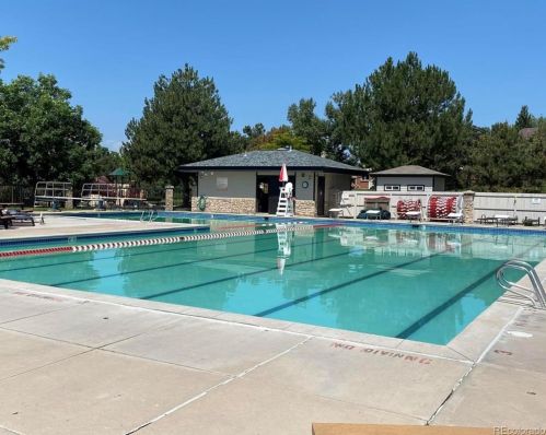 18191 Crestridge Dr, Aurora CO 80015-2667 exterior