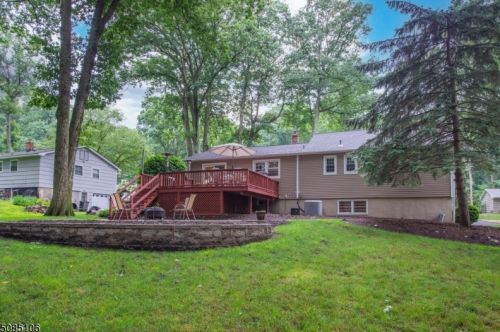 40 Lake Shore Dr, Dover NJ  07803-2936 exterior