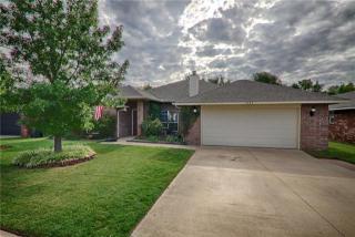 1424 Teakwood Dr, Norman, OK 73071-2093