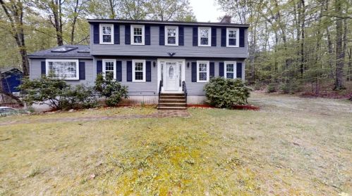 27 Hubbard Hill Rd, Derry, NH 03038-4702