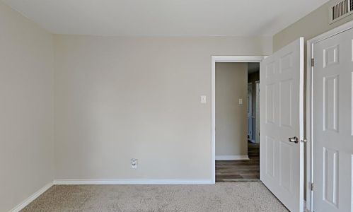 3114 Rnch Dr, Garland TX 75041-4445 exterior