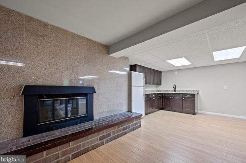 36 Bear Brook Rd, Princeton NJ  08540-6216 exterior