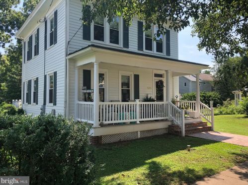 1305 Winchester St, Fredericksburg, VA 22401-3753