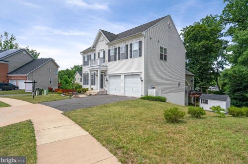 27 Garnet Way, Fredericksburg, VA 22405-2096