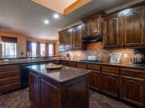 2605 Las Ventanas Trl, Fort Worth TX  76131-2808 exterior