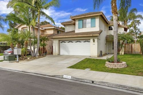 1334 Calle Goya, Oceanside, CA 92056-5660