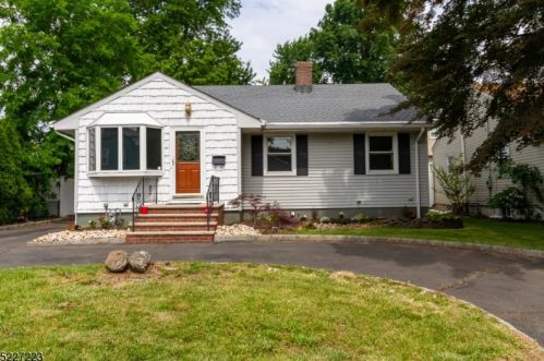 36 Lincoln Blvd, Clark, NJ 07066-2531