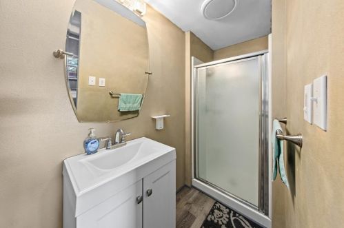 183 Blisard Rd, Webberville TX 78621-5018 exterior