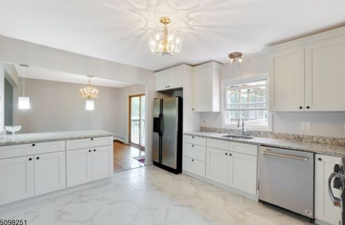 70 Edwards Rd, Parsippany, NJ 07054-2203
