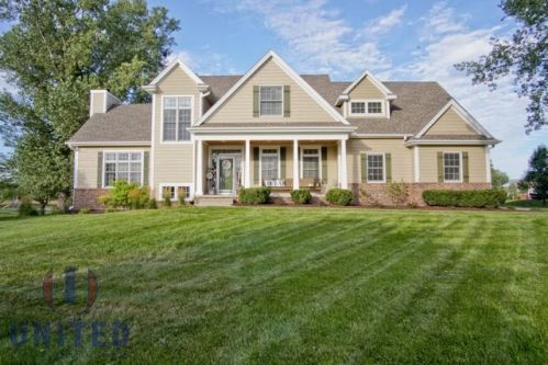 910 Wynstone Dr, Jefferson SD  57038-6868 exterior