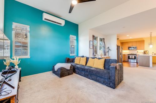 84928 Maiola St, Nanakuli, HI 96792-4620