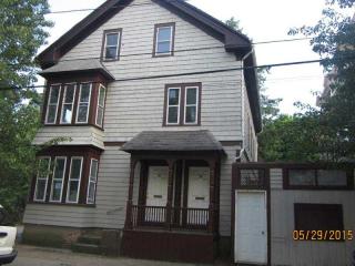 36 Willow St, Providence, RI 02911-2148