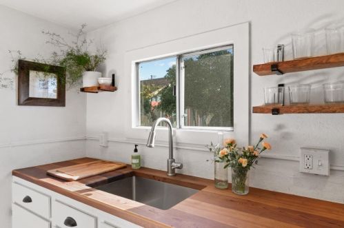 1436 Luxton St, Seaside CA  93955-5034 exterior