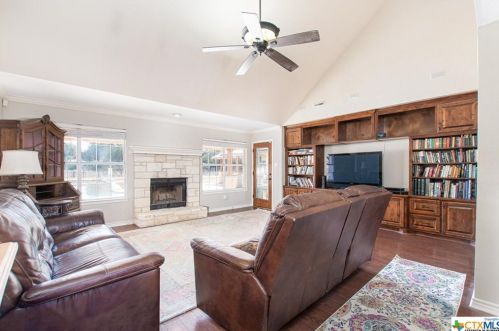 2114 Red Rock Dr, Morgans Point TX 76513-1343 exterior