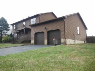 25 Terence Dr, Millstone Township, NJ 07726-3437