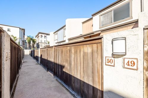 22533 Vermont Ave, Torrance CA  90502-2558 exterior